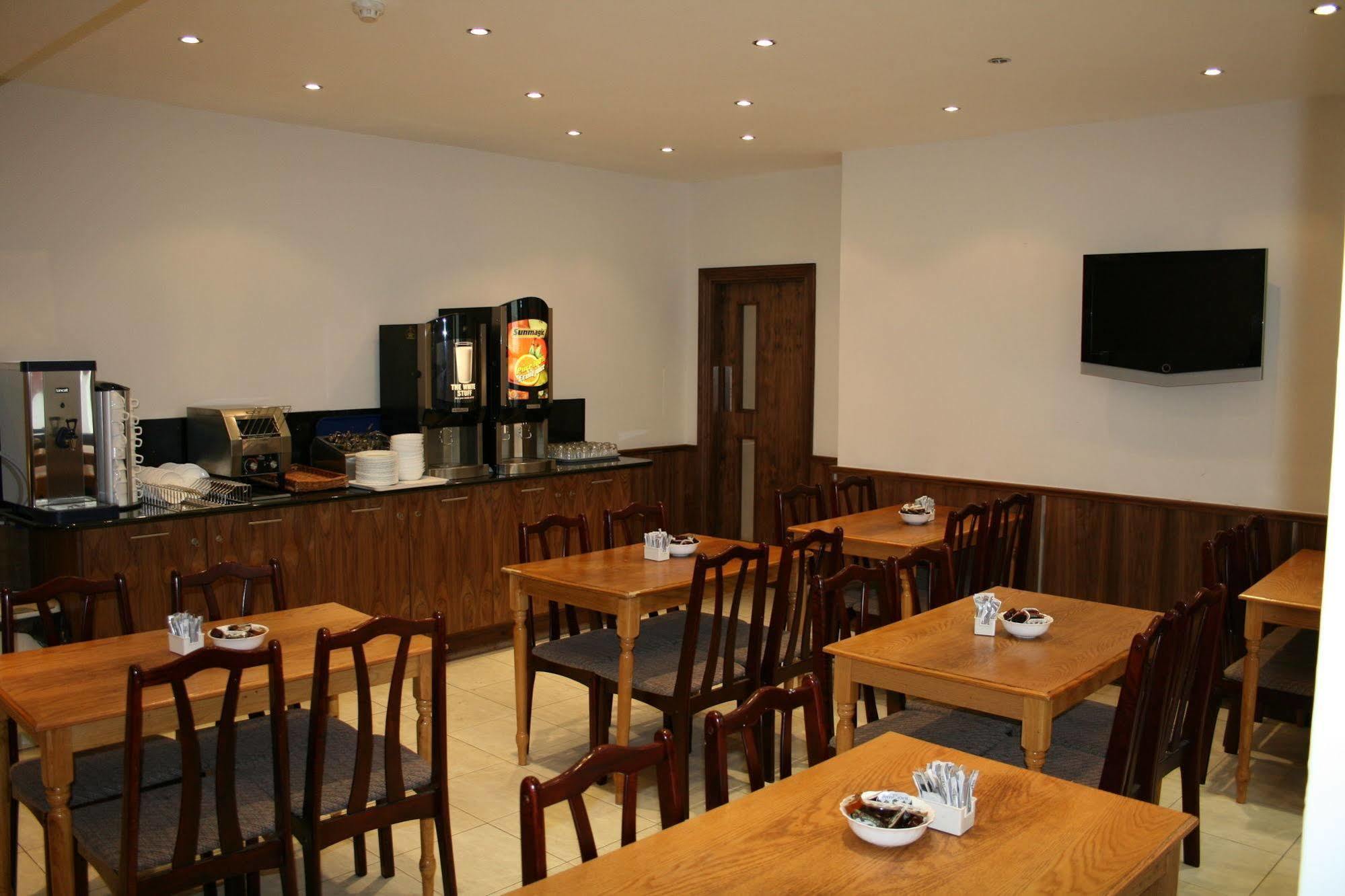 Westbury Hotel Лондон Екстериор снимка